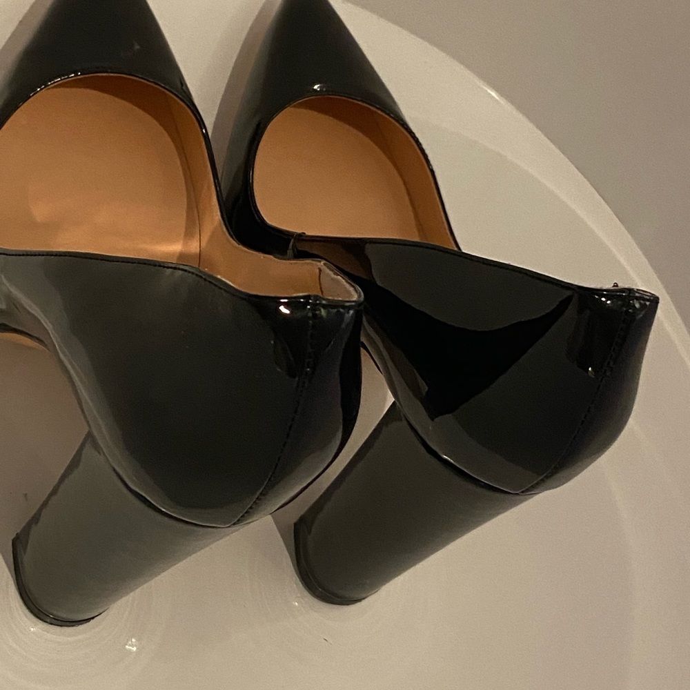 Dionne Micheli Shoes - Picture 3 of 4